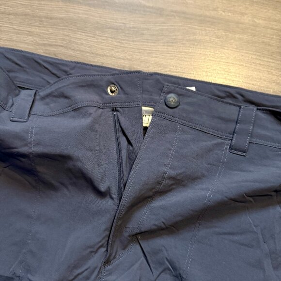 L.L. Bean Men's Cargo Shorts - Grey - Picture 4 of 5